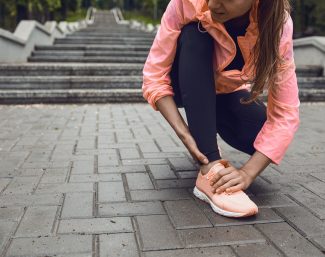Blessure à la cheville : quelle est la première étape?