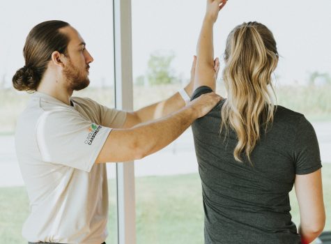 Shoulder Pain or Pain Between the Shoulder Blades: What to Do