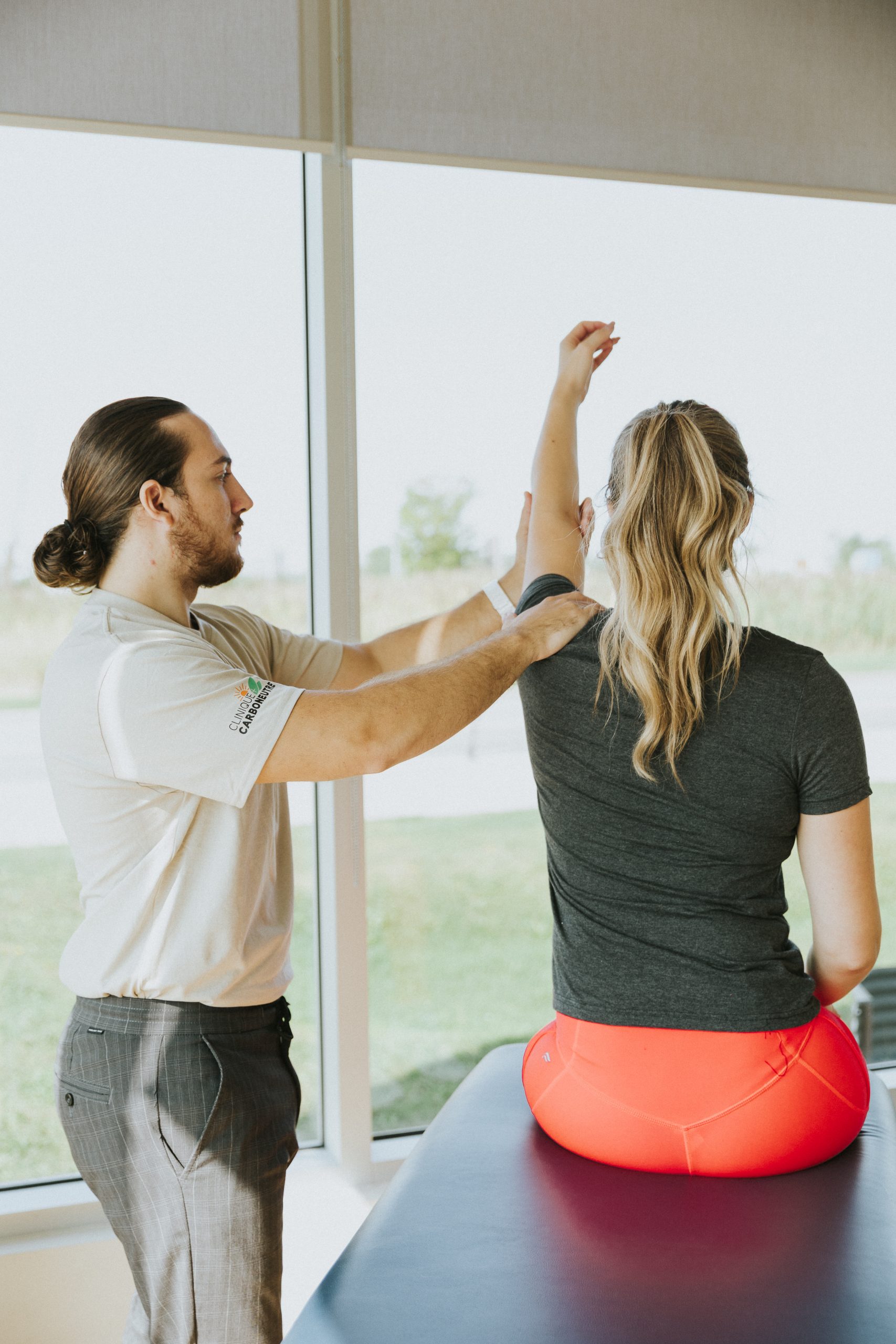 Shoulder Pain or Pain Between the Shoulder Blades: What to Do